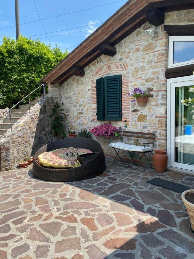 ルッカ Casa Pietra Del Soleヴィラ エクステリア 写真