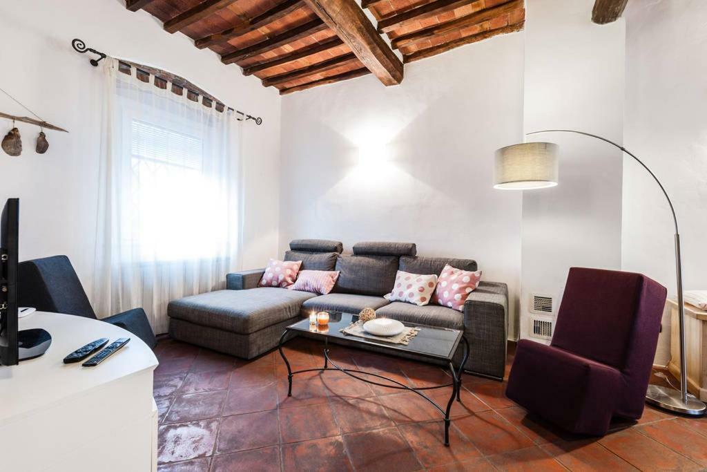 ルッカ Casa Pietra Del Soleヴィラ エクステリア 写真